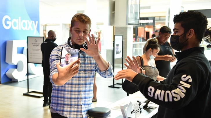 삼성 익스피리언스 스토어_미국 뉴욕 가든시티 (2)