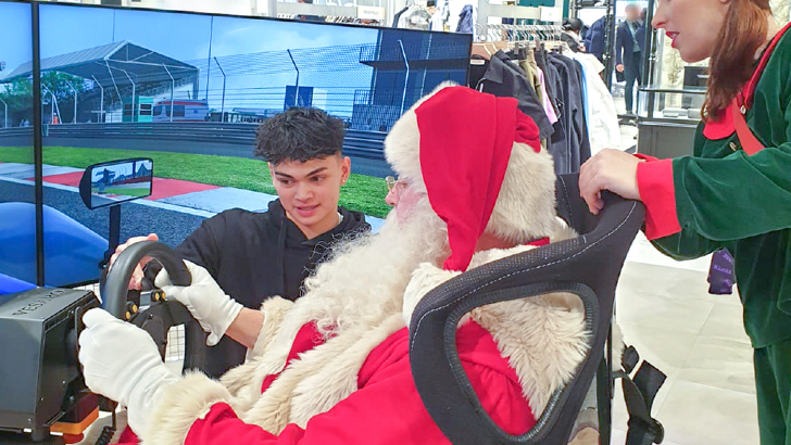 삼성전자 미래형 게이밍 스크린 오디세이 아크, 영국 런던 중심가 상륙