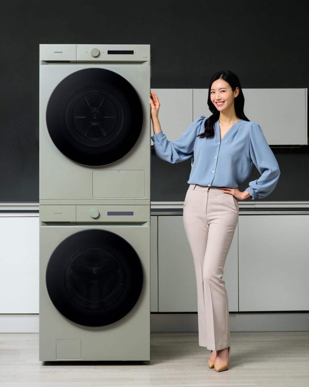Samsung Electronics Launches 'Grande Custom AI' Washer and Dryer with
