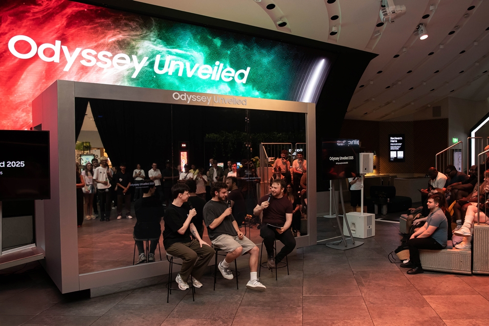 삼성전자 '오디세이 언베일드 2025(Odyssey Unveiled 2025)' 행사에서 인기 스트리머 '캐드렐(Caedrel)'과 '조지 클라키(George Clarkey)'가 삼성 오디세이 3D와 오디세이 OLED G8 모니터로 게임을 즐기며 팬들과 소통하는 시간을 가졌다.