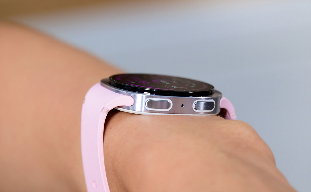 ▲ 두께 8.6mm의 초슬림 폼팩터를 구현한 갤럭시 워치8