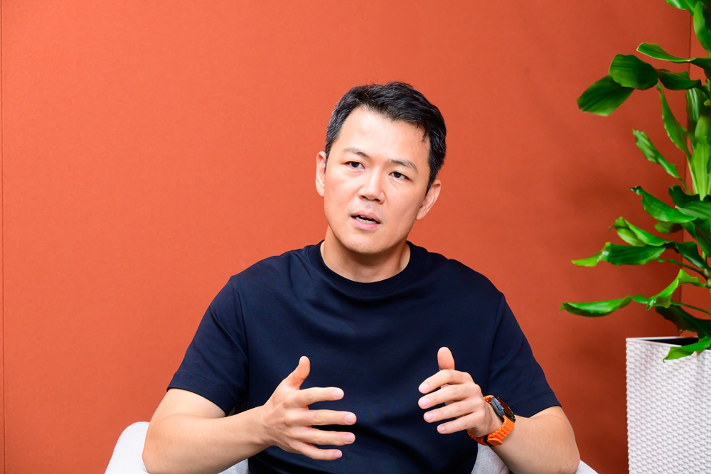 구글 안드로이드 협업 방식에 대해 설명하고 있는 MX사업부 한나웅 프로