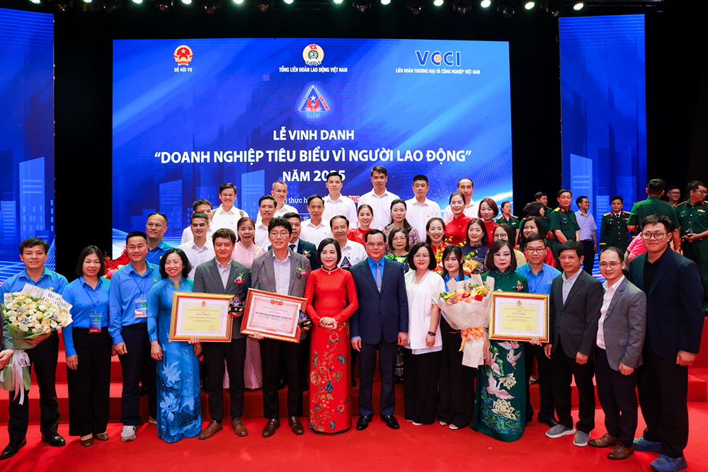 박닌(SEV)∙타이응우옌(SEVT) 법인, '근로자를 위한 기업' 시상식에서 공로상 수상
