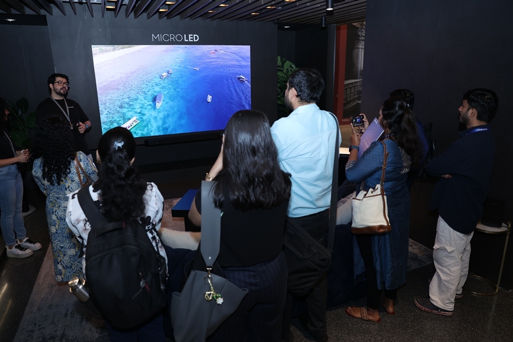뭄바이에 있는 삼성 BKC 플래그십 스토어에서 현지 미디어와 거래선을 대상으로 최신 'AI 홈'의 차별화된 고객 경험을 소개하고, 제품의 성능과 사용성을 혁신하는 ▲모바일 제품의 '갤럭시 AI' ▲영상 디스플레이 제품의 '비전 AI' ▲가전 제품의 '비스포크 AI'가 탑재된 다양한 신제품을 선보였다. -4
