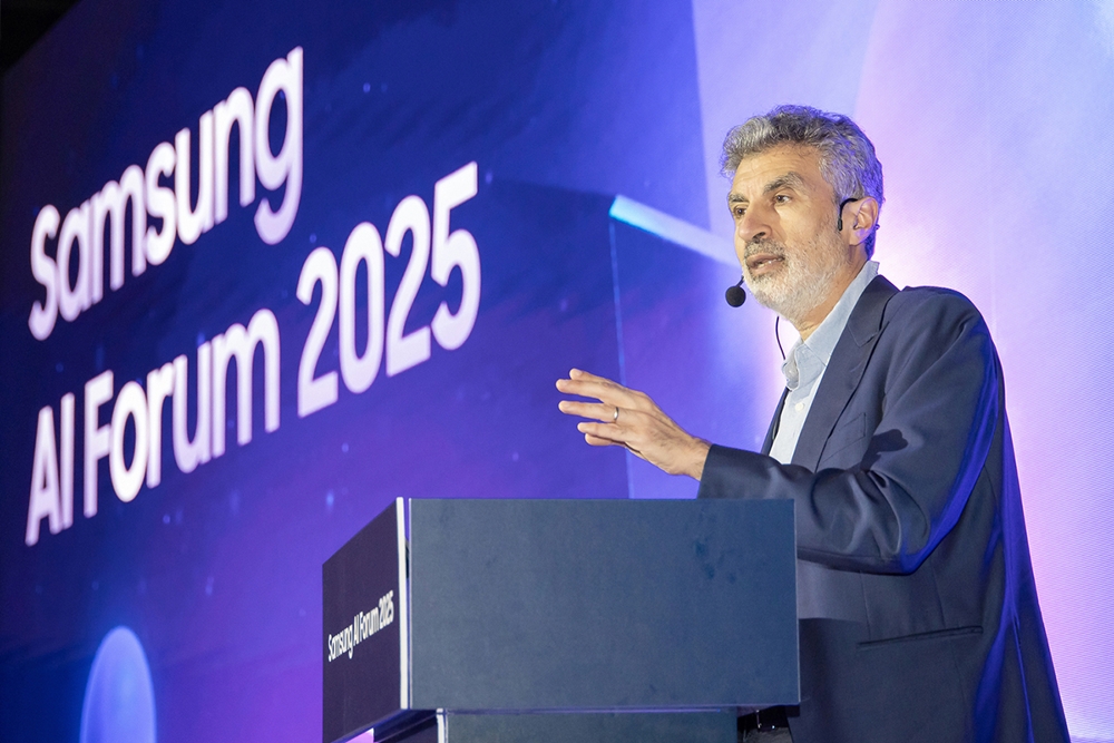 15일 경기도 용인에 위치한 삼성전자 The UniverSE에서 진행된 '삼성 AI 포럼 2025'에서 기조 강연을 하고 있는 요슈아 벤지오(Yoshua Bengio) 캐나다 몬트리올대 교수