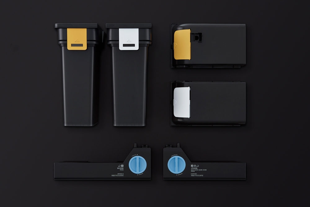 조작부의 색상을 내용물별로 구분해 작은 아이콘을 읽지 않고도 한눈에 파악할 수 있도록 했다.