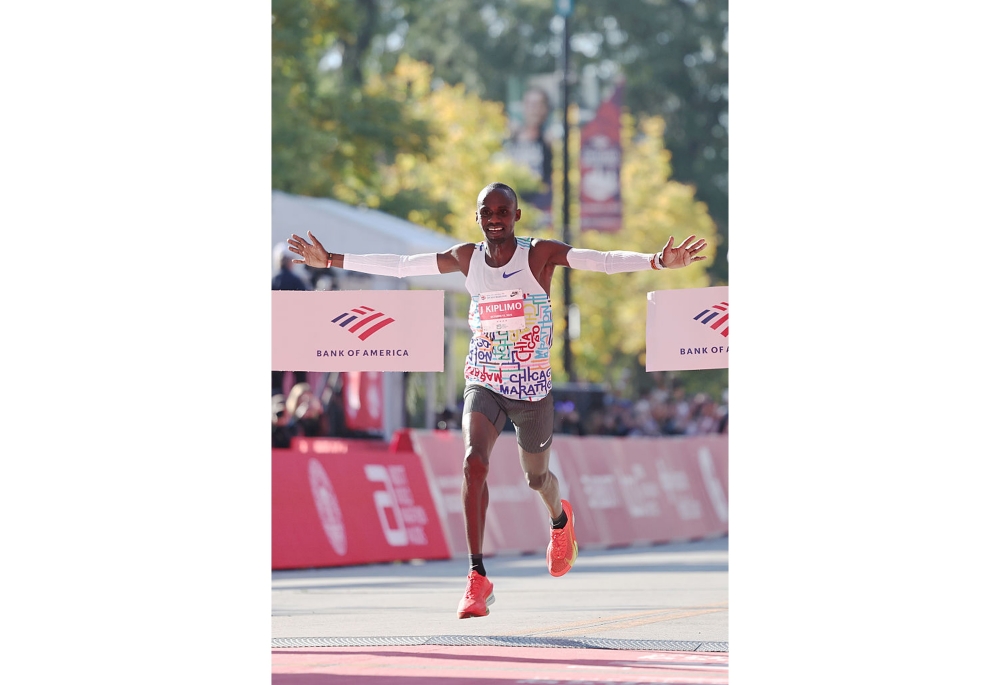 갤럭시 워치8을 착용한 키플리모