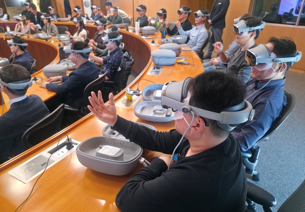 삼성인력개발원, '갤럭시 XR' 활용 AI· XR 결합 차세대 기업교육 도입 