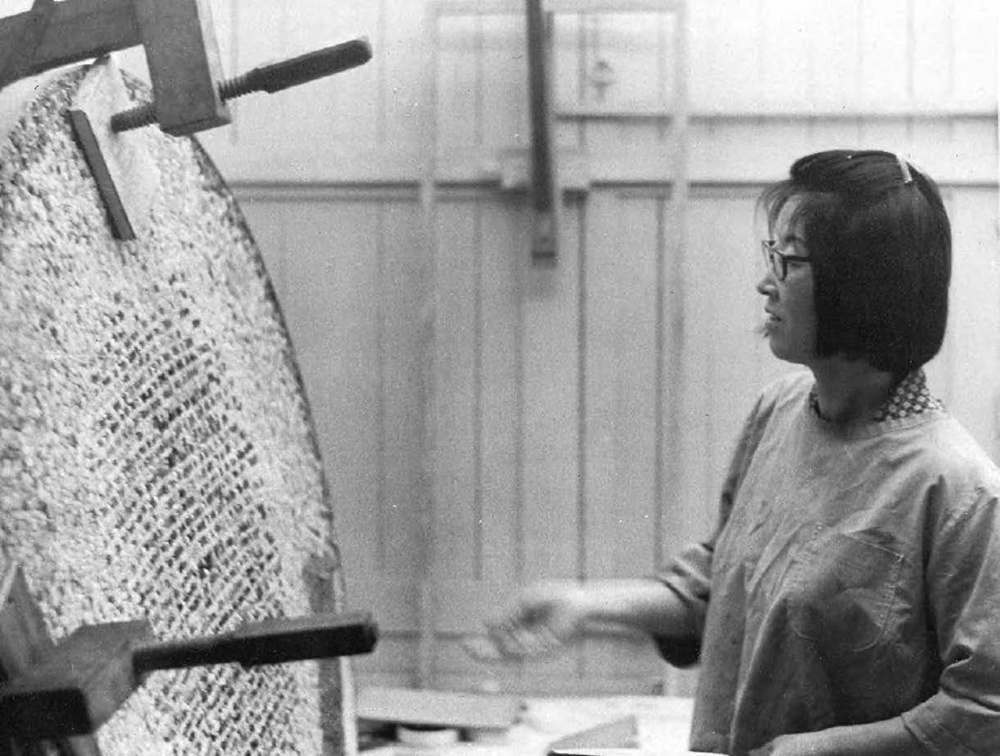 고 이성자 화백은 여성 작가의 활동이 두드러지지 않았던 1950~60년대에 특유의 재능으로 현지 문화계와 직접 소통하며 프랑스 내에서 입지를 다져갔다.