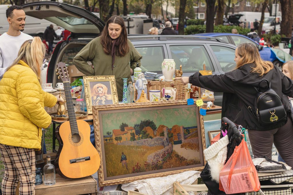 더 프레임과 삼성 아트 스토어, 런던 마켓에서 유명 미술품 소장 기회 선보여.