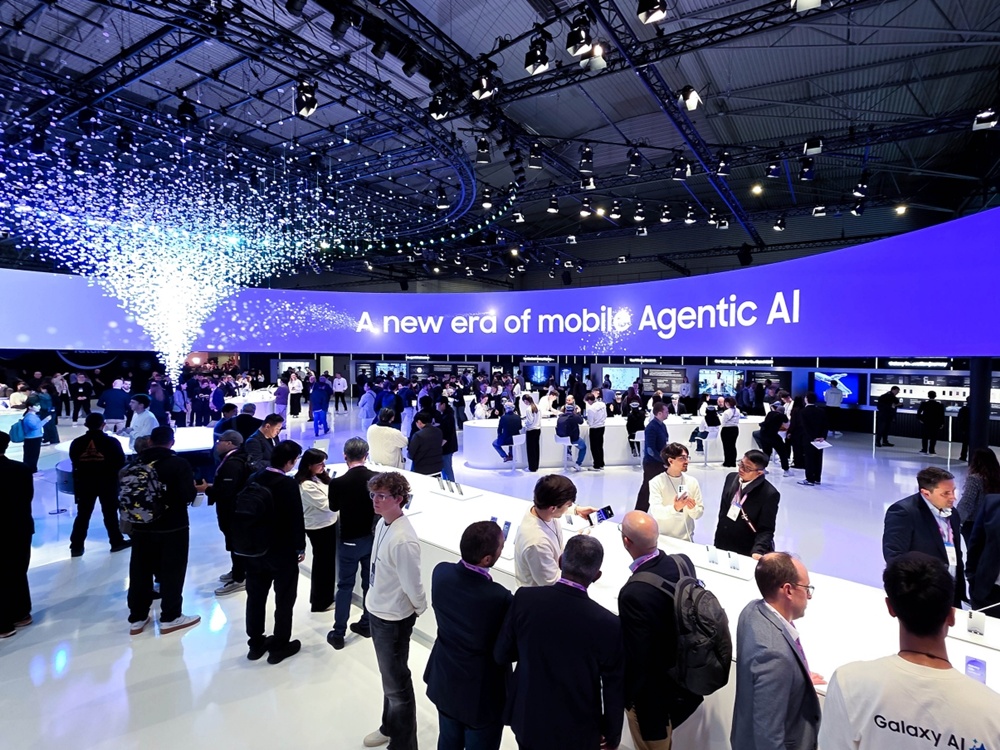 2일 (현지시간) 스페인 바르셀로나에서 개막한 MWC26에 참여한 삼성전자 부스 모습