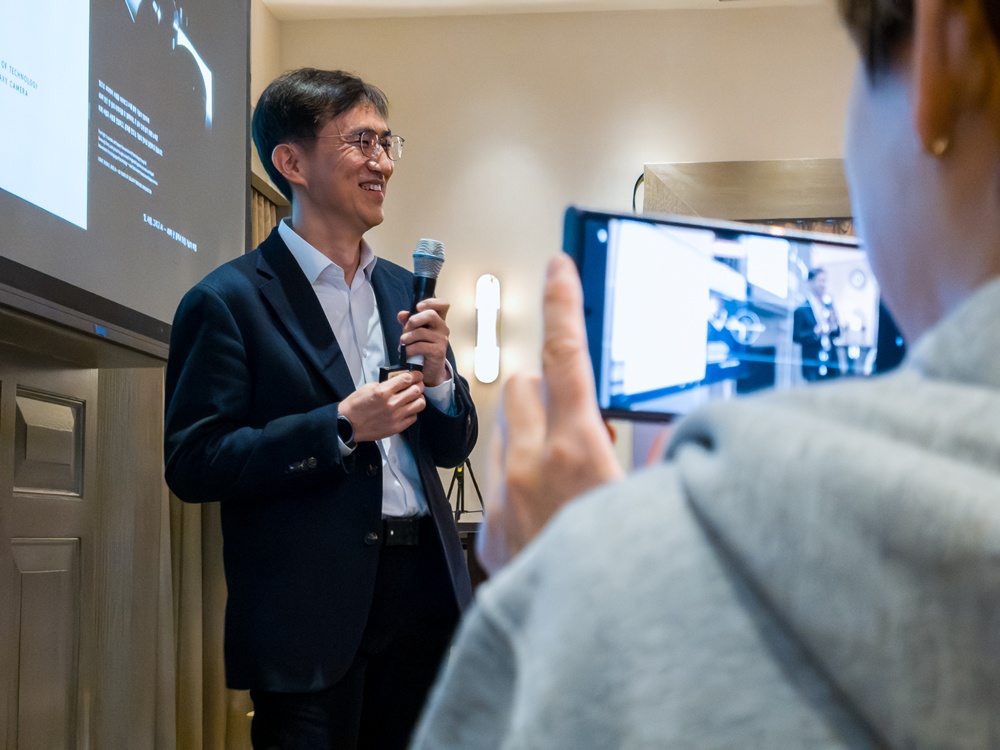 AMA 세션에서 발표하는 조성대 부사장.