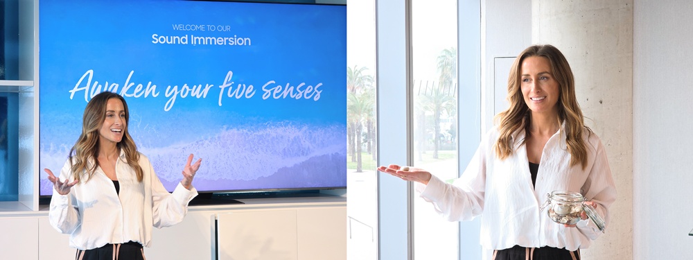 줄리 스미스 박사가 명상 세션을 진행하고 있다.