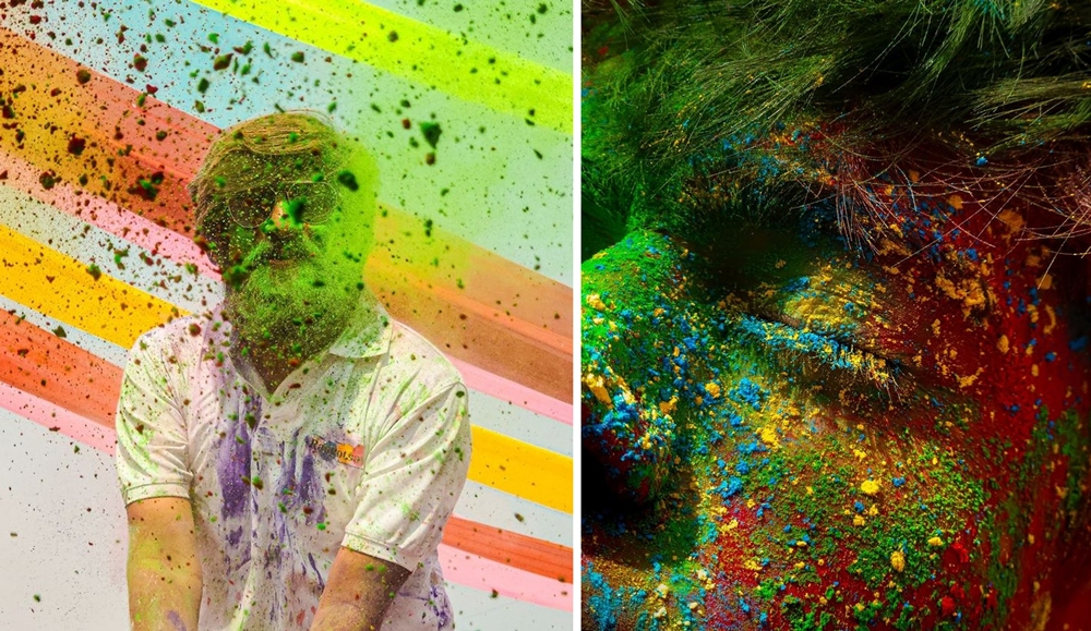 화려한 장면과 웃음이 가득한 홀리 축제 풍경 모습.