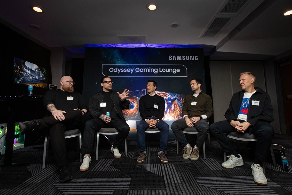 (왼쪽부터) 로그 팩터 이브 보르들로(Yves Bordeleau) 창립자 겸 스튜디오 책임자, 조나단 자크-벨레테(Jonathan Jacques-Belletête) 크리에이티브 디렉터, 삼성전자 영상디스플레이사업부 이상욱 부사장, CD 프로젝트 레드 야쿱 크나픽(Jakub Knapik) 글로벌 아트 디렉터, 블루버 팀 피오트르 바비에노(Piotr Babieno) 창립자 겸 CEO.