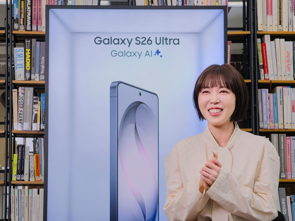 스페이셜 사이니지는 3D 플레이트의 이미지 디자인부터 조명과 원근감까지 삼성전자의 디자인 역량을 쏟아 부은 집념의 결과물이다.