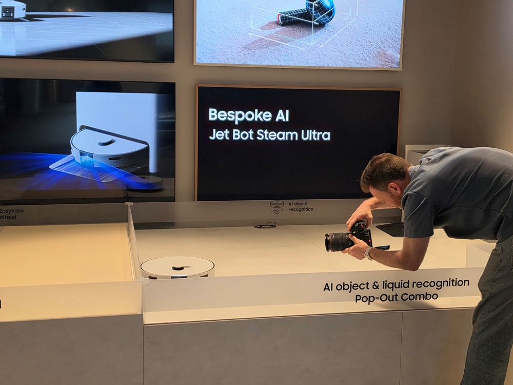 삼성전자가 15일부터 16일(현지 시간) 양일간 미국에서 가전 기술 세미나 '더 브리프 뉴욕(The Brief New York)'을 열고 AI 기반 가전을 소개했다.
