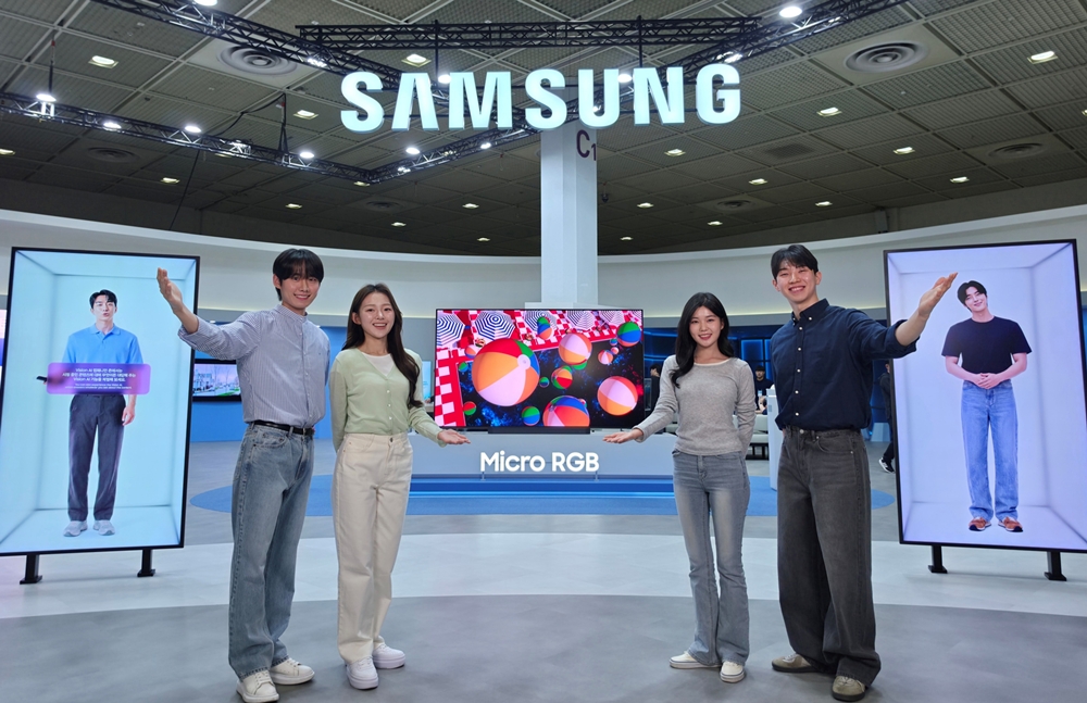 22일 서울 코엑스에서 개막한 '2026 월드IT쇼' 삼성전자관 전경.