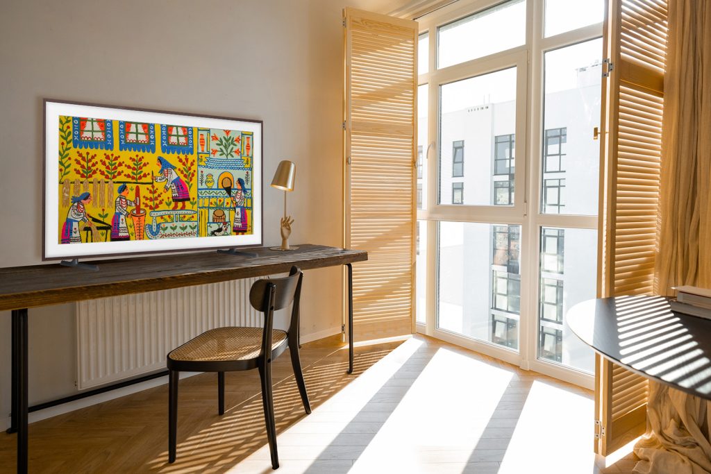 삼성 아트 스토어의 새로운 아트 컬렉션 마리아 프리마첸코 작품이 삼성 아트 TV에 송출되고 있는 모습