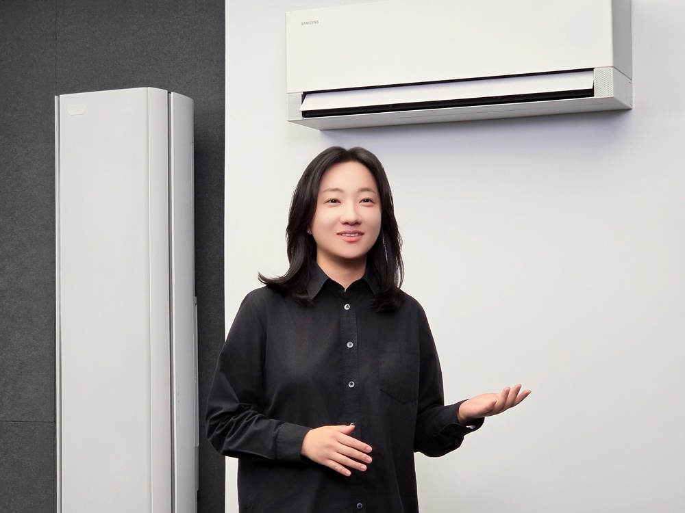 공간과의 공명을 시각화한 2026년형 비스포크 AI 무풍콤보 갤러리 프로(좌)와 비스포크 AI 무풍콤보 프로 벽걸이(우).