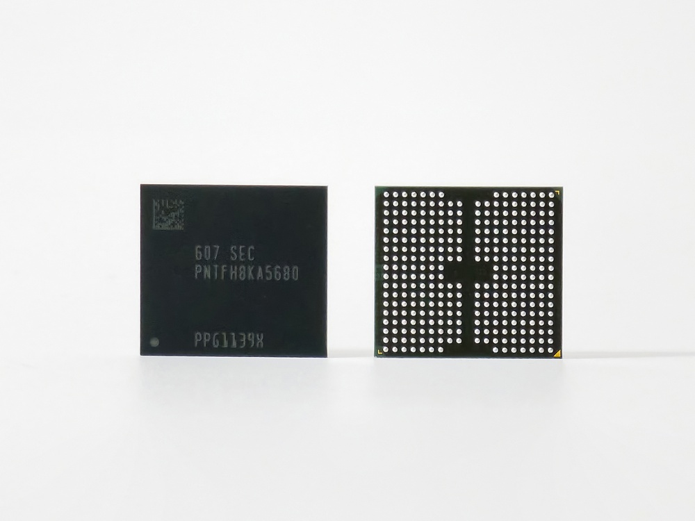 삼성전자 V10 BV-NAND 제품.